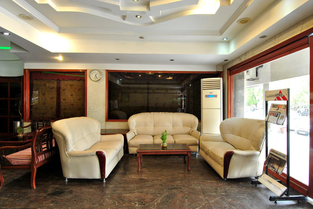 Hotel Solitaire Chandigarh - 10 Mins From Railway Station Εξωτερικό φωτογραφία