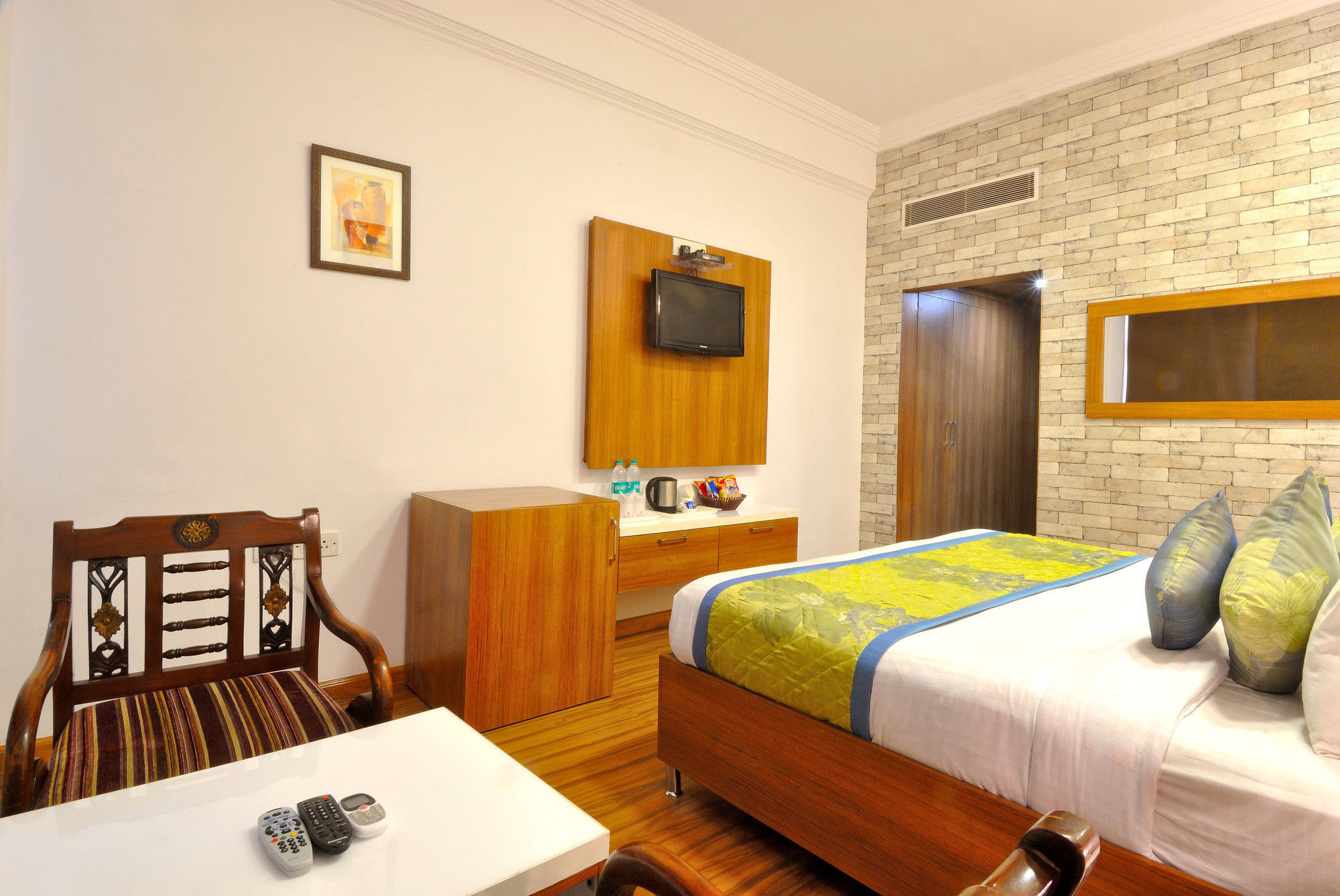 Hotel Solitaire Chandigarh - 10 Mins From Railway Station Εξωτερικό φωτογραφία