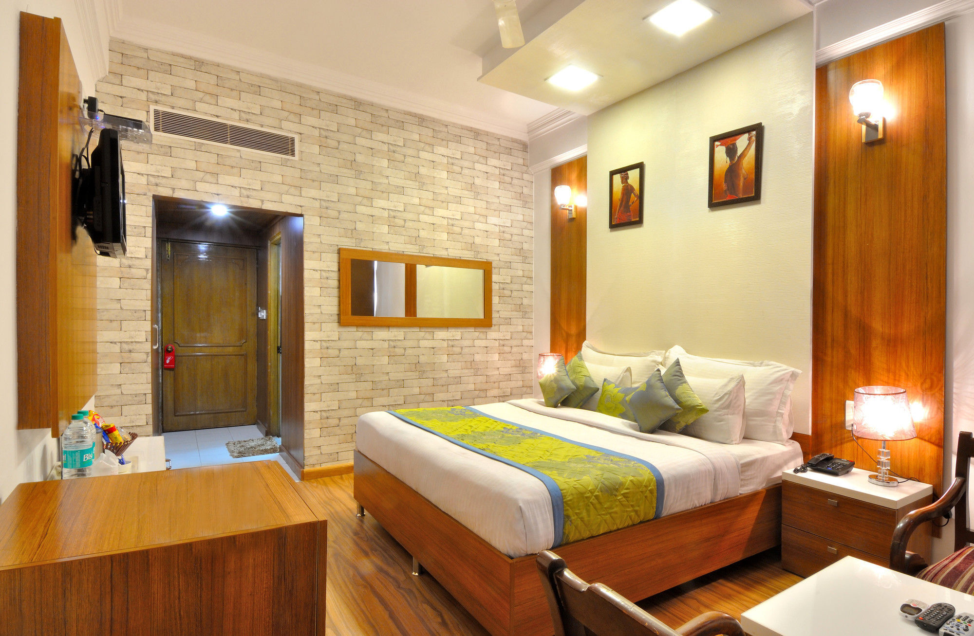Hotel Solitaire Chandigarh - 10 Mins From Railway Station Εξωτερικό φωτογραφία